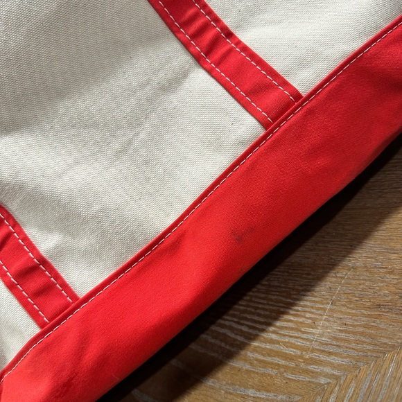 X-LARGE LL BEAN BOAT AND TOTE Red and White Canvas Tote Bag - Picture 4 of 8